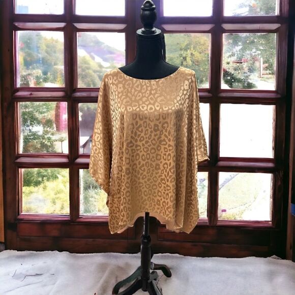 ee:some Gold Womens Muted Leopard Dolman Top Blouse like new!! - Picture 3 of 9